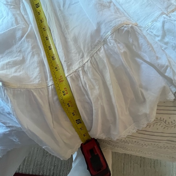 Beautiful white 100% cotton nightgown / dress. Size M - Picture 10 of 10